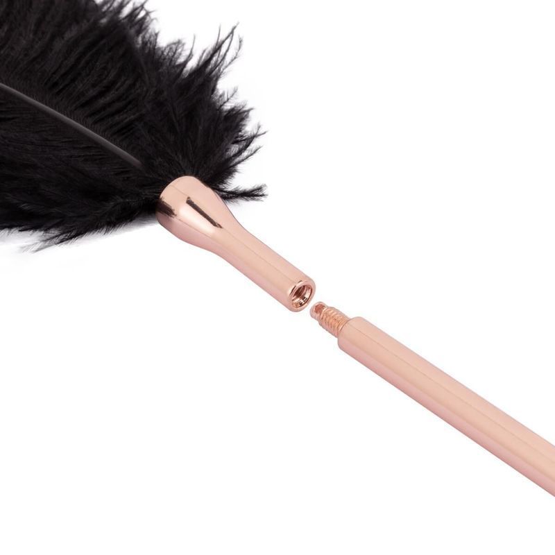 Щекоталка с металлическим флоггером Rosy Gold - Feather Tickler & Whip реальная фотография