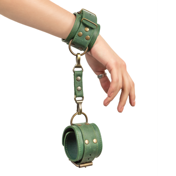 Премиум наручники LOVECRAFT зеленые, натуральная кожа, в подарочной упаковке реальная фотография