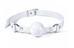 Кляп силиконовый Feral Feelings Silicon Ball Gag White/White, белый ремень, белый шарик реальная фотография