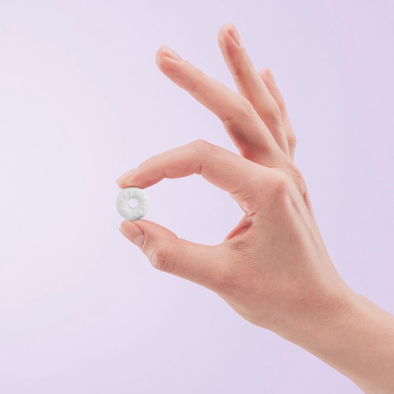 М'ятні цукерки Bijoux Indiscrets Swipe Remedy – clitherapy oral sex mints без цукру, термін 31.08.23 жива фотографія