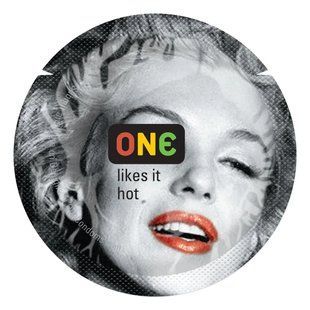 Презерватив ONE Color Sensations ONE likes it hot, 1 шт, червоний, гладенький, зі змазкою жива фотографія