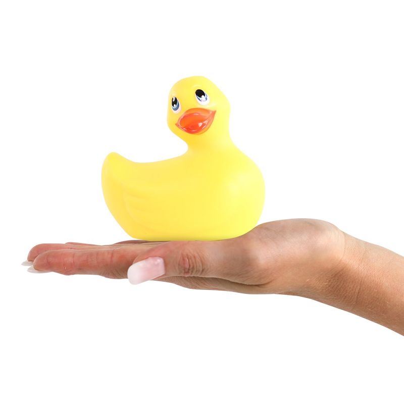 Вибромассажер уточка I Rub My Duckie - Classic Yellow v2.0, скромняжка реальная фотография