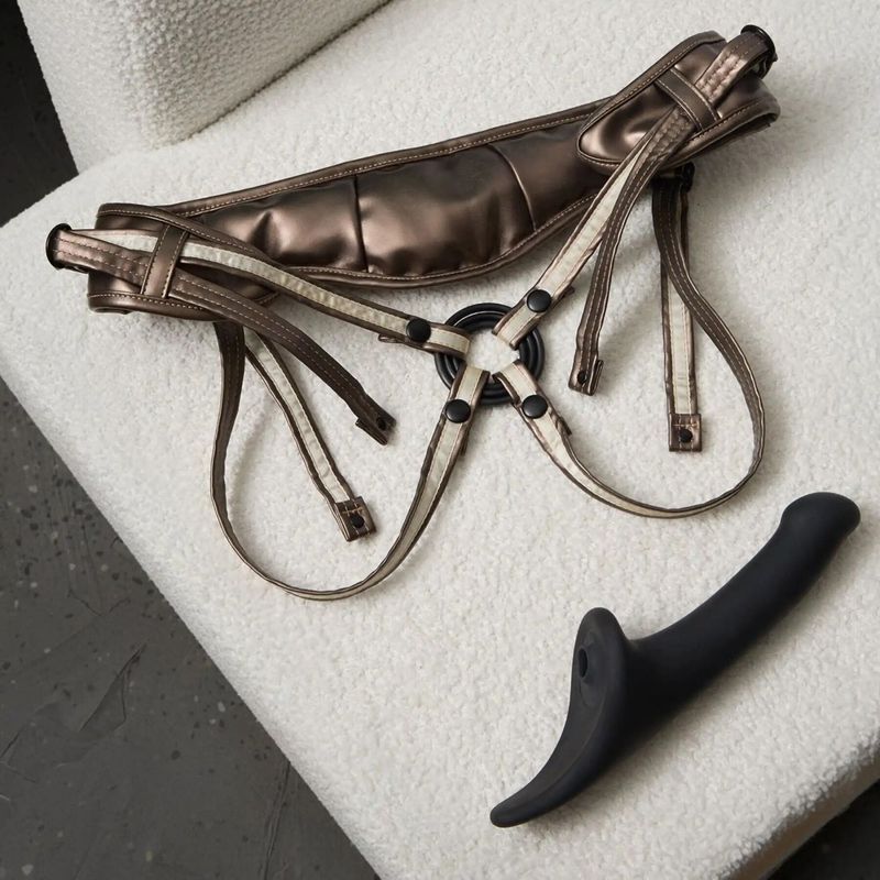 Трусы для страпона Strap-On-Me Leatherette HARNESS DESIROUS - NEW DESIGN реальная фотография