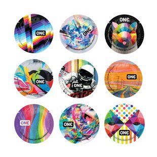Презерватив ONE Classic Select Artist Collection, 1 шт, гладкий, со смазкой, дизайнерская упаковка реальная фотография