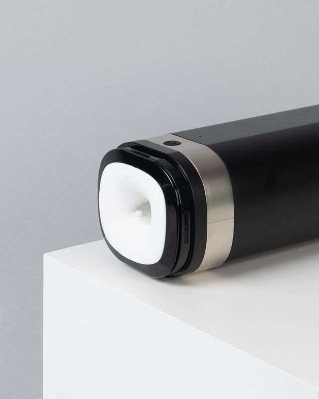 Мастурбатор Kiiroo Onyx 2 Lisa Ann, 10 сжимающихся колец, не надо двигать, теледильдоника реальная фотография